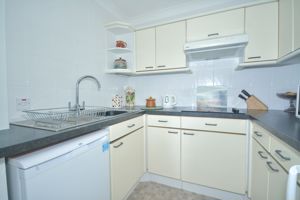 KITCHEN- click for photo gallery